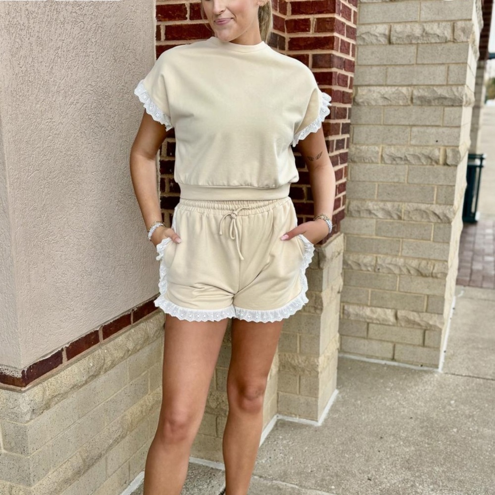 Women's Cream Short Sleeve Lace-Trim Tee by